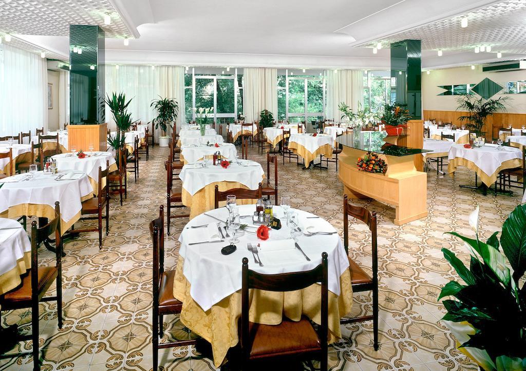 Hotel Handy Sea Cattolica